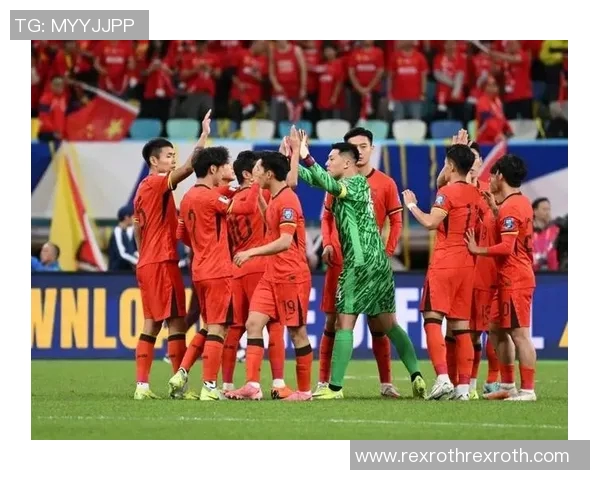 国足与马其顿上半场激战回顾球员表现与战术分析 国足与马其顿上半场激战回顾球员表现与战术分析